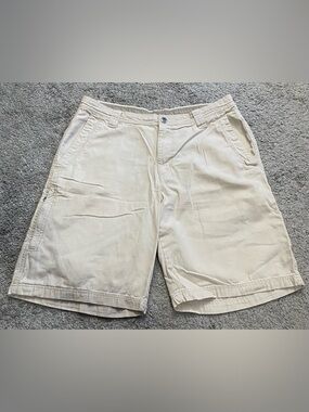 Columbia Men's Flat Front Shorts in Cream